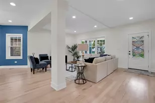 4036 W Warwick Ave, Chicago, IL 60641 - Photo 10