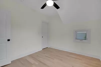 4036 W Warwick Avenue, Chicago, IL 60641 - Photo 30