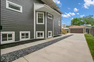 4036 W Warwick Ave, Chicago, IL 60641 - Photo 42