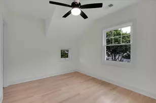 4036 W Warwick Ave, Chicago, IL 60641 - Photo 28