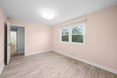 410 Thompson Boulevard, Buffalo Grove, IL 60089 - Photo 34