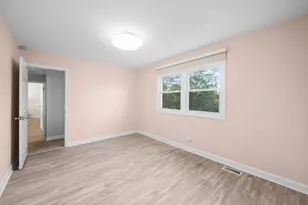 410 Thompson Blvd, Buffalo Grove, IL 60089 - Photo 34