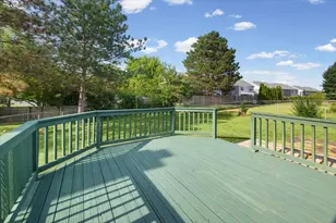 410 Thompson Blvd, Buffalo Grove, IL 60089 - Photo 42