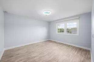 410 Thompson Blvd, Buffalo Grove, IL 60089 - Photo 26