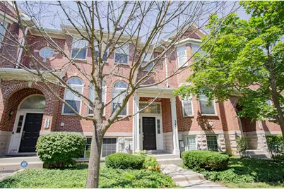 725 Prestwick Lane, Wheeling, IL 60090 - Photo 2