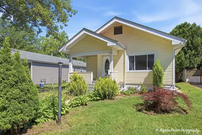 638 Myrtle Street N, Waukegan, IL 60085 - Photo 1