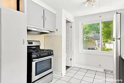 638 Myrtle Street N, Waukegan, IL 60085 - Photo 10