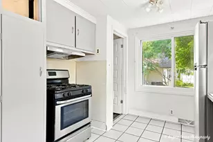 638 Myrtle Street N, Waukegan, IL 60085 - Photo 10
