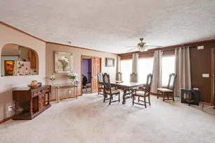1078 Aspen Dr, Manteno, IL 60950 - Photo 8