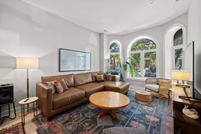 2451 N Albany Avenue #1, Chicago, IL 60647 - Photo 2