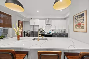 2451 N Albany Ave, Chicago, IL 60647 - Photo 6