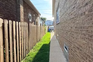5540 N Luna Ave, Chicago, IL 60630 - Photo 16