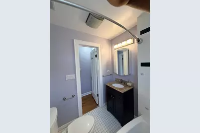 5540 N Luna Avenue #2, Chicago, IL 60630 - Photo 12
