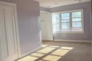 5540 N Luna Ave, Chicago, IL 60630 - Photo 8