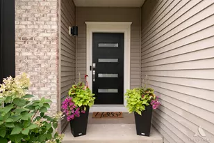3721 Saratoga Dr, Joliet, IL 60435 - Photo 2