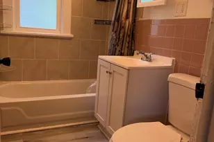 557 Oak St, Waukegan, IL 60085 - Photo 10