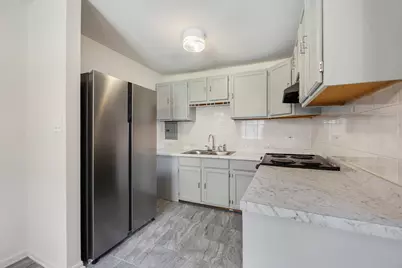 2308 Algonquin Road #7, Rolling Meadows, IL 60008 - Photo 2