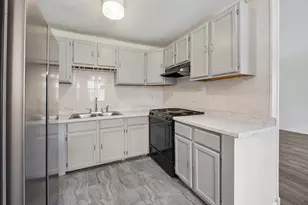 2308 Algonquin Rd, Rolling Meadows, IL 60008 - Photo 10