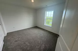 7714 Nightshade Ln, Joliet, IL 60431 - Photo 16