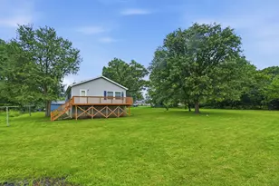 211 Bridge St, Millington, IL 60537 - Photo 22