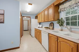 211 Bridge St, Millington, IL 60537 - Photo 8