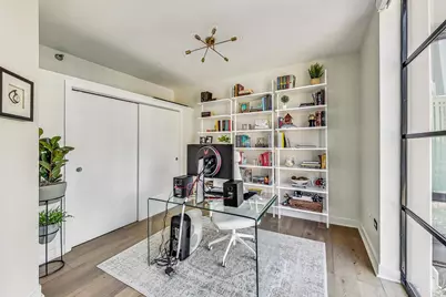 744 N Clark Street #1005, Chicago, IL 60654 - Photo 8