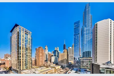 744 N Clark Street #1005, Chicago, IL 60654 - Photo 22