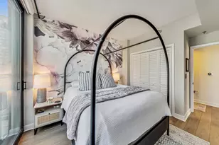 744 N Clark St, Chicago, IL 60654 - Photo 18