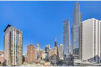 744 N Clark Street #1005, Chicago, IL 60654 - Photo 16