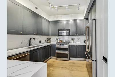 744 N Clark Street #1005, Chicago, IL 60654 - Photo 6