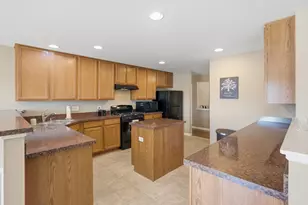 2840 Haydn St, Woodstock, IL 60098 - Photo 10