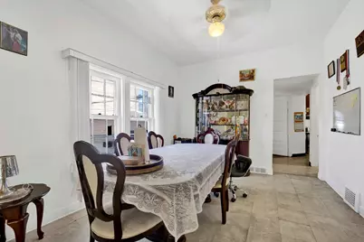 2945 N California Avenue, Chicago, IL 60618 - Photo 12