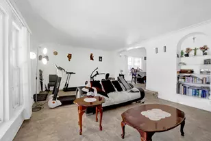 2945 N California Ave, Chicago, IL 60618 - Photo 10