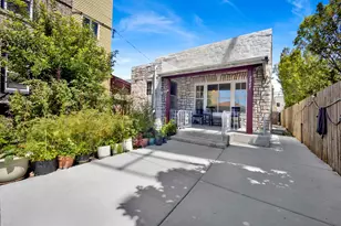 2945 N California Ave, Chicago, IL 60618 - Photo 1