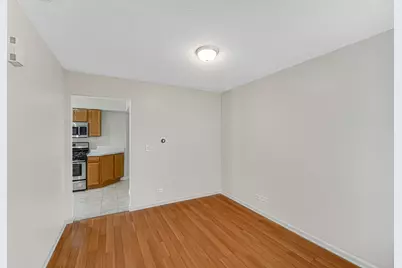 2588 Dickens Court, Aurora, IL 60503 - Photo 10