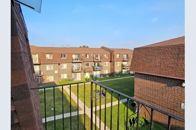 9358 Golf Road #3B, Des Plaines, IL 60016 - Photo 2