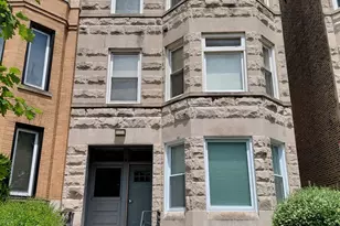 432 E 45th Pl, Chicago, IL 60653 - Photo 1
