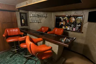 8228 S Paxton Ave, Chicago, IL 60617 - Photo 8