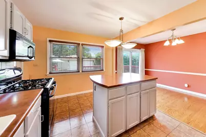 1081 Willson Drive, Des Plaines, IL 60016 - Photo 2