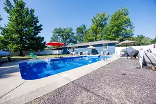15 Lakedale Dr, Salem, IL 62881 - Photo 32