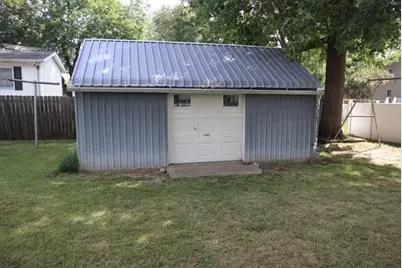 22 S Plum Street, Princeton, IL 61356 - Photo 10