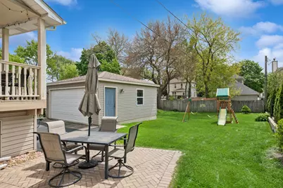 402 Crescent Street, Wheaton, IL 60187 - Photo 16