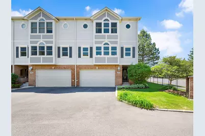 771 W Kristen Court, Palatine, IL 60067 - Photo 2