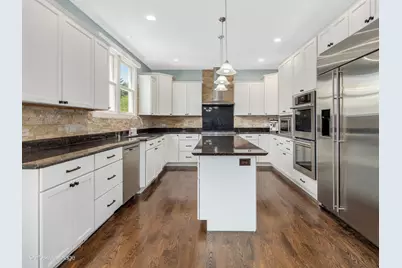771 W Kristen Court, Palatine, IL 60067 - Photo 8