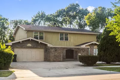 818 Prairie Lawn Road, Glenview, IL 60025 - Photo 1