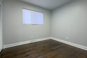 343 W 102nd Pl, Chicago, IL 60628 - Photo 6