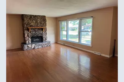 48 Rosemont Avenue, Roselle, IL 60172 - Photo 2