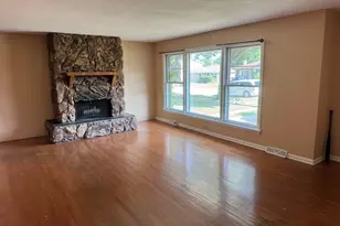 48 Rosemont Ave, Roselle, IL 60172 - Photo 2