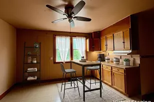 8757 S Marquette Ave, Chicago, IL 60617 - Photo 36