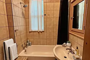8757 S Marquette Ave, Chicago, IL 60617 - Photo 16
